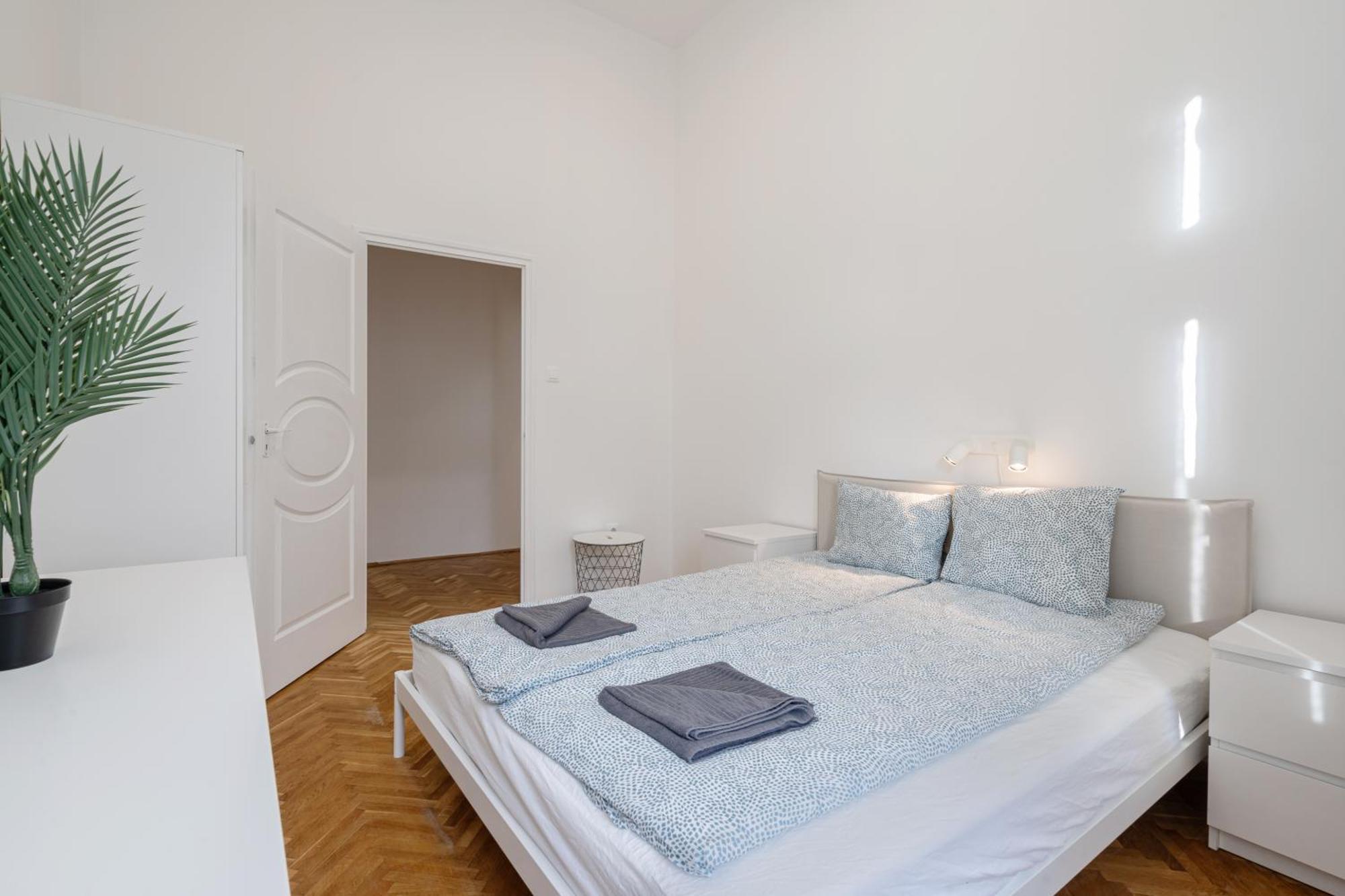 Luxurious Downtown Family Suite Budapest Eksteriør billede