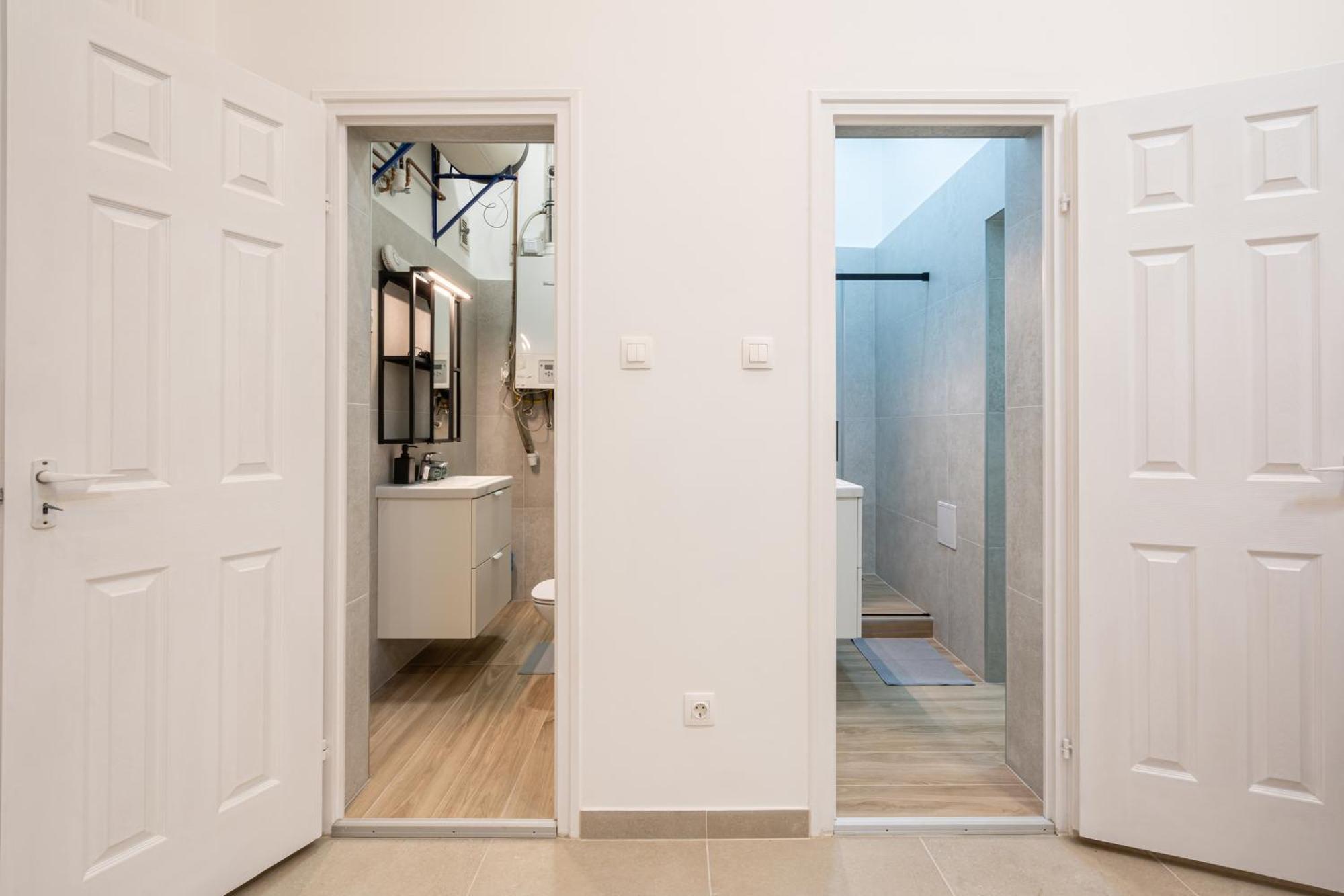 Luxurious Downtown Family Suite Budapest Eksteriør billede